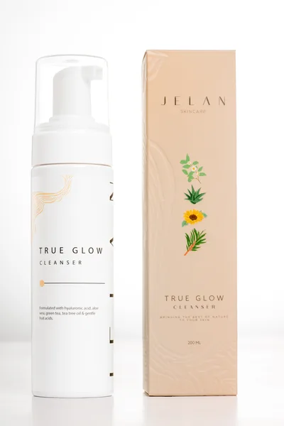 TRUE GLOW CLEANSER